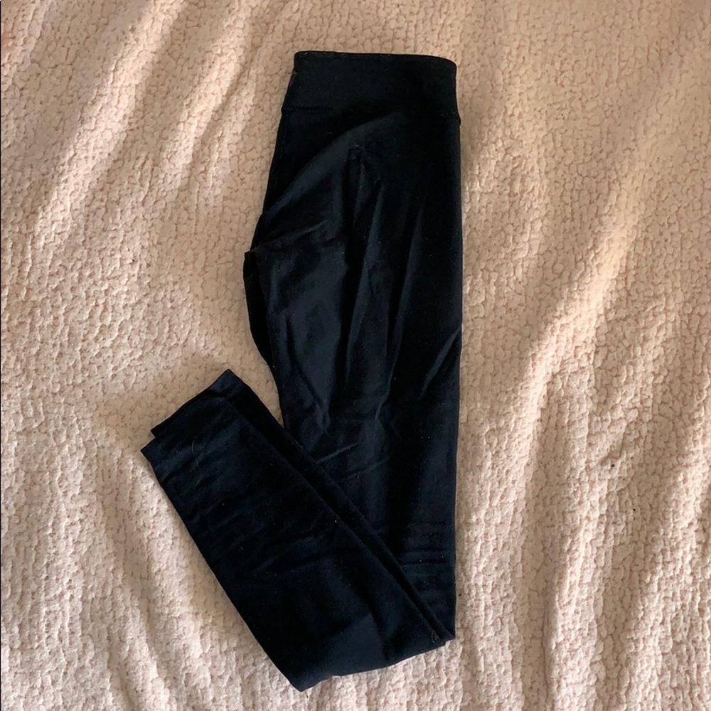 Ivivva black leggings size 2